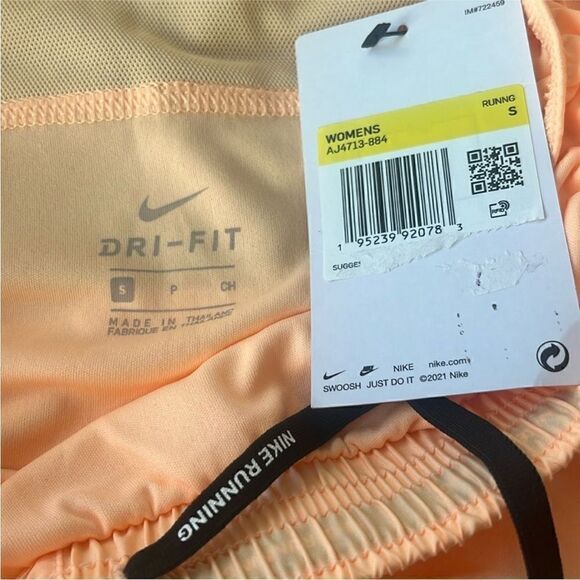 Nike NWT Tempo Modern Embossed 3.5" Running Shorts in apricot Size Small - Picture 6 of 6